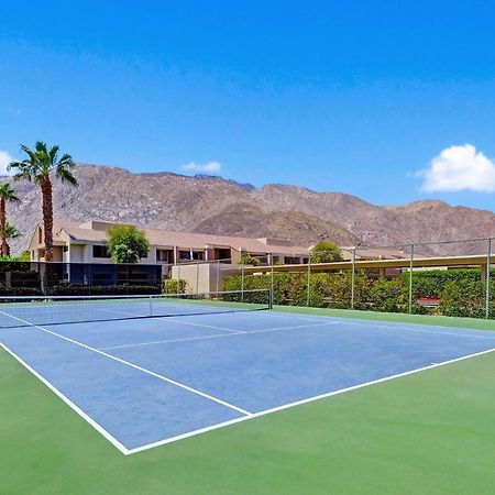 Modern Plaza Villas Oasis Palm Springs Extérieur photo