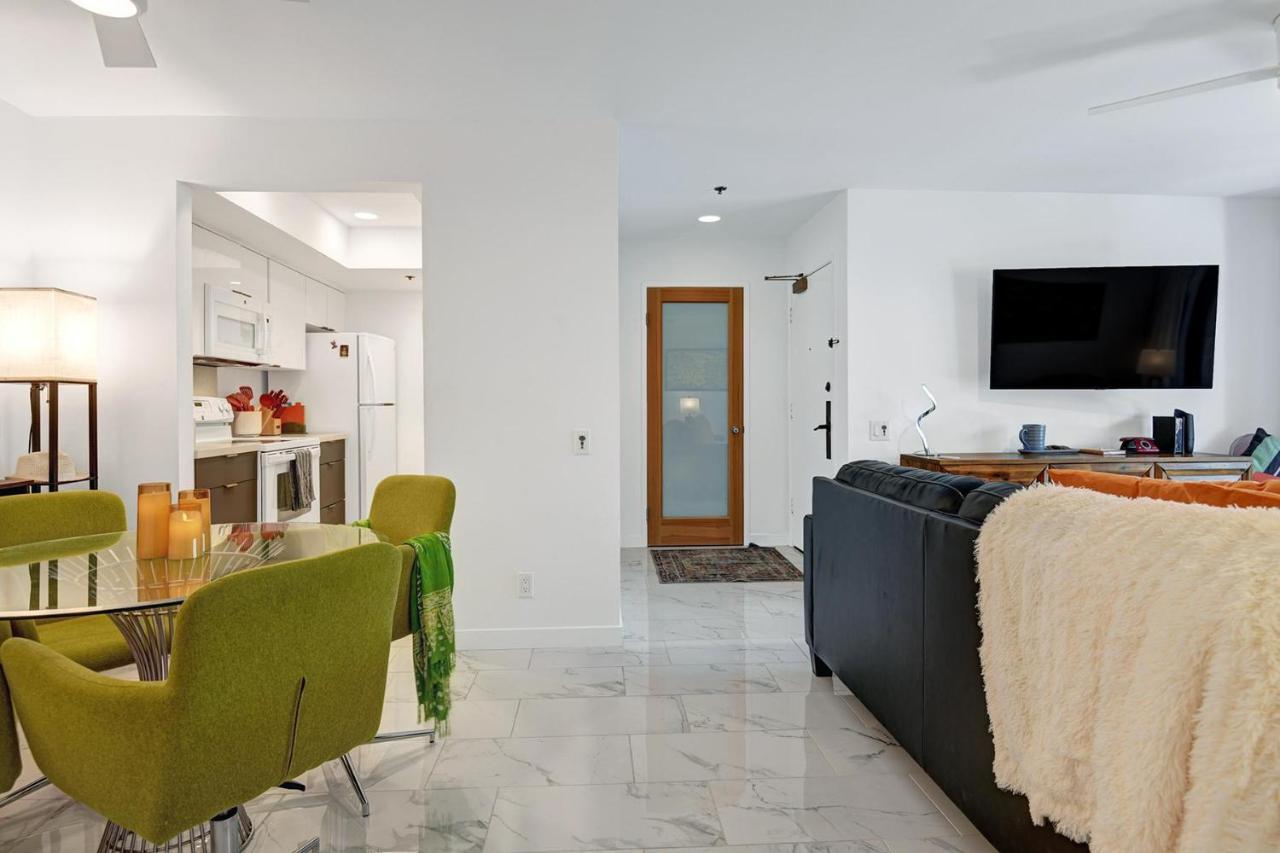 Modern Plaza Villas Oasis Palm Springs Extérieur photo