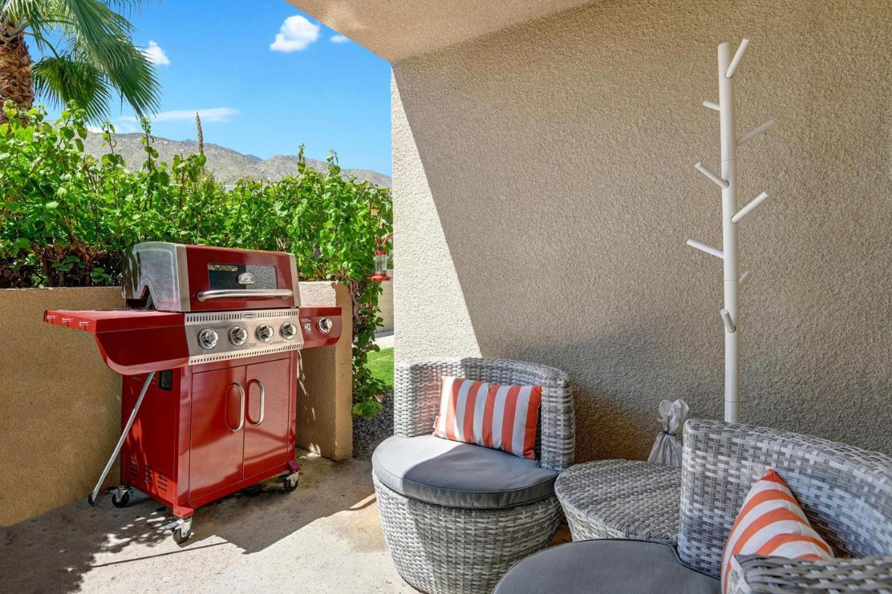 Modern Plaza Villas Oasis Palm Springs Extérieur photo